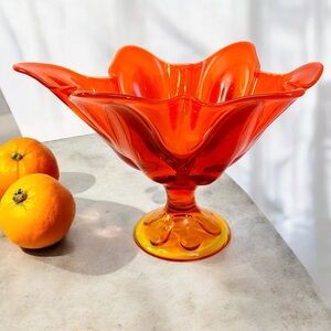 Vintage Viking 6815 Amberina Epic 6 Petal Footed Ruffle Bowl 7" Cadmium Glow